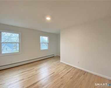 56 Taylor Place - Photo Thumbnail 7