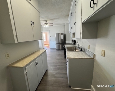 48 Burritt Street - Photo Thumbnail 5