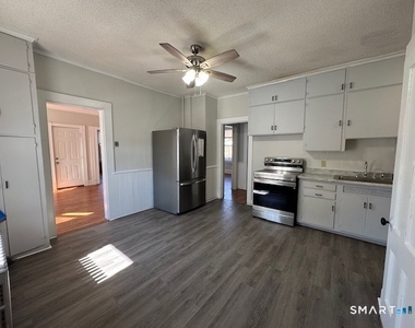 48 Burritt Street - Photo Thumbnail 2