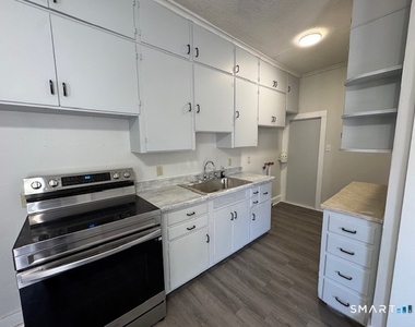 48 Burritt Street - Photo Thumbnail 3