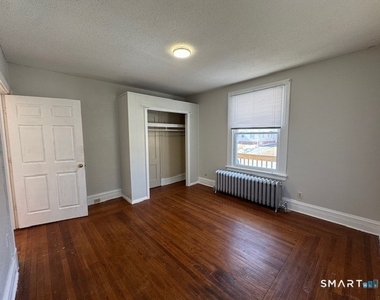 48 Burritt Street - Photo Thumbnail 12