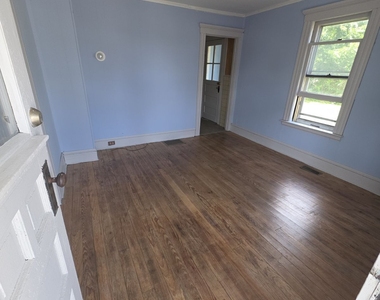 152 Chestnut Avenue - Photo Thumbnail 3