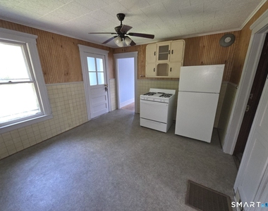 152 Chestnut Avenue - Photo Thumbnail 9