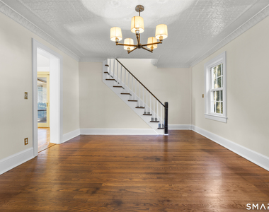 218 Grumman Avenue - Photo Thumbnail 8