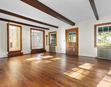 218 Grumman Avenue - Photo Thumbnail 6