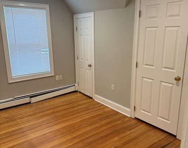 217 Park Road - Photo Thumbnail 6