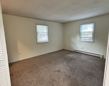 99 Maple Avenue - Photo Thumbnail 1
