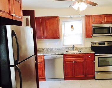 569 Hope Street - Photo Thumbnail 5