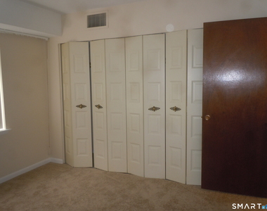 1274 Main Street - Photo Thumbnail 6