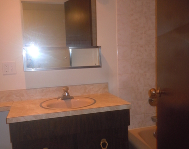 1274 Main Street - Photo Thumbnail 7