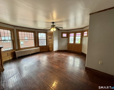 28 Kenyon Street - Photo Thumbnail 13