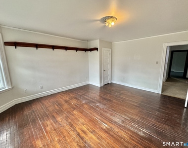 28 Kenyon Street - Photo Thumbnail 11