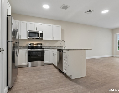 55 Steele Boulevard - Photo Thumbnail 1