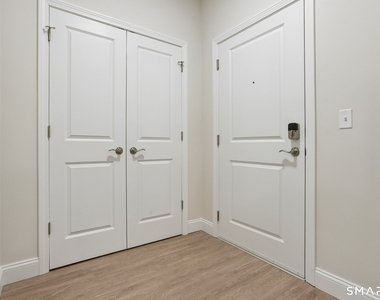55 Steele Boulevard - Photo Thumbnail 13