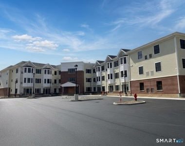 55 Steele Boulevard - Photo Thumbnail 7