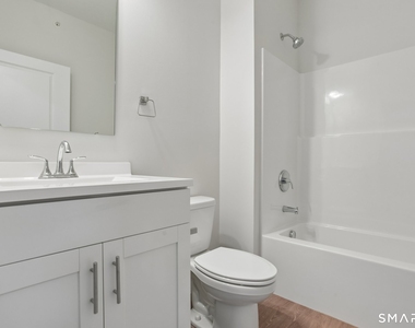 55 Steele Boulevard - Photo Thumbnail 9