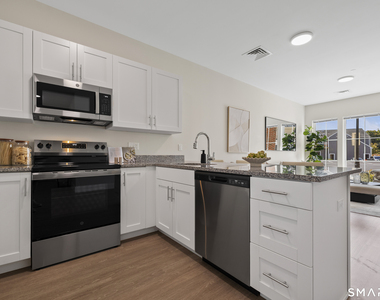55 Steele Boulevard - Photo Thumbnail 2