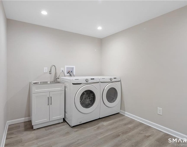 10 Grace Street - Photo Thumbnail 32