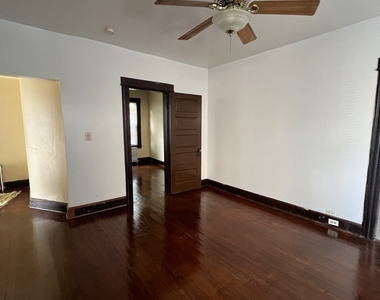 980 Howard Avenue - Photo Thumbnail 1