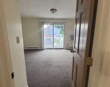 149 Canton Street - Photo Thumbnail 3
