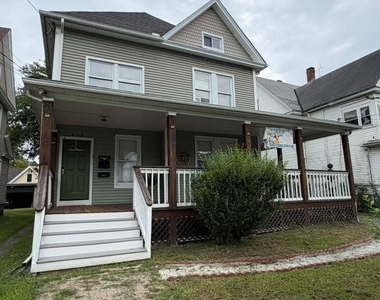844 Colorado Avenue - Photo Thumbnail 3