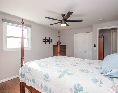 425 Judd Street - Photo Thumbnail 9