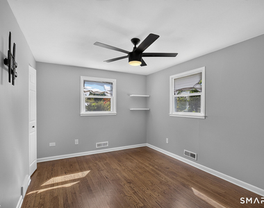 425 Judd Street - Photo Thumbnail 12