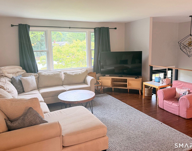 425 Judd Street - Photo Thumbnail 1