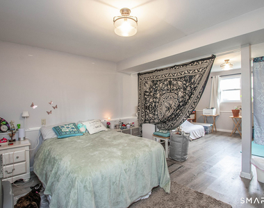 425 Judd Street - Photo Thumbnail 13