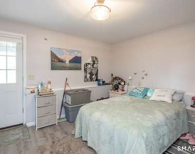 425 Judd Street - Photo Thumbnail 14