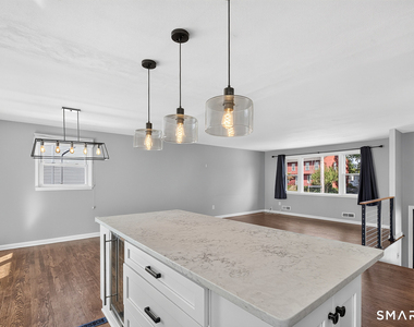425 Judd Street - Photo Thumbnail 11