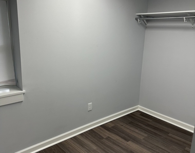 104 East Avenue - Photo Thumbnail 13
