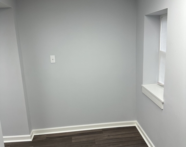 104 East Avenue - Photo Thumbnail 15