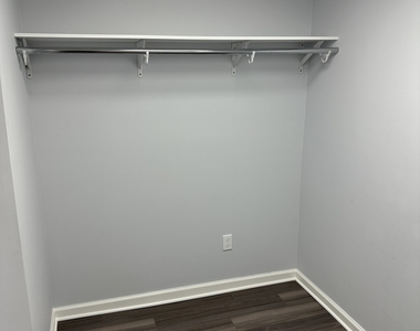 104 East Avenue - Photo Thumbnail 20