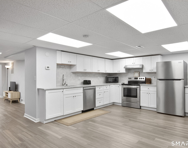 104 East Avenue - Photo Thumbnail 3