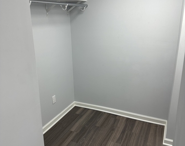 104 East Avenue - Photo Thumbnail 19