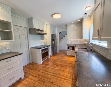 17 Seaview Avenue - Photo Thumbnail 7