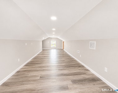 41 Howe Street - Photo Thumbnail 2
