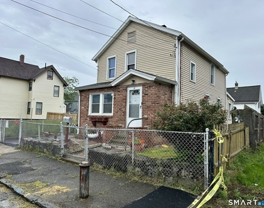 62 Clifford Street - Photo Thumbnail 1