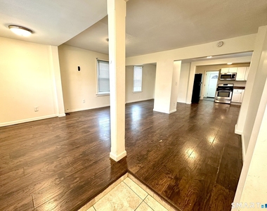 62 Clifford Street - Photo Thumbnail 8