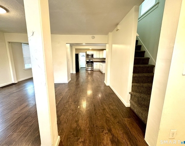 62 Clifford Street - Photo Thumbnail 7