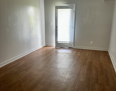385 Putnam Avenue - Photo Thumbnail 1