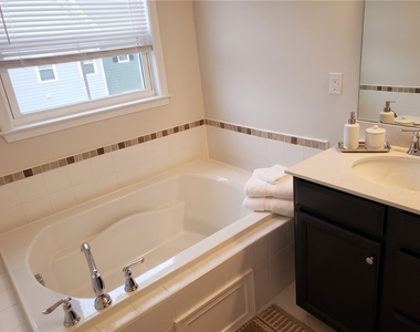 3018 Mahican Cir - Photo Thumbnail 11