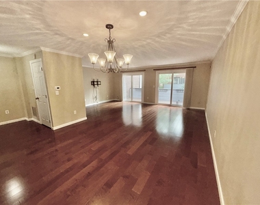 100 Denniston St - Photo Thumbnail 3
