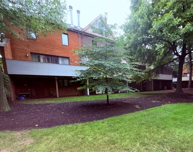 100 Denniston St - Photo Thumbnail 4