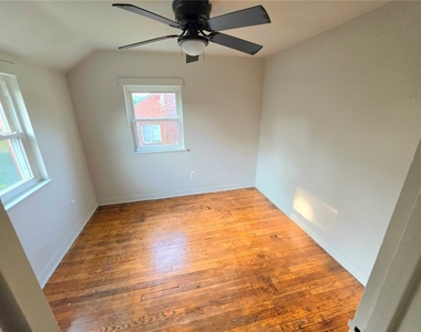 139 Howard Street - Photo Thumbnail 12