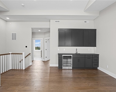 1607 Grandview Avenue - Photo Thumbnail 36