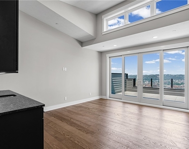 1607 Grandview Avenue - Photo Thumbnail 35