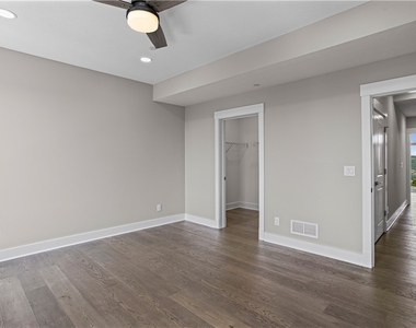 1607 Grandview Avenue - Photo Thumbnail 24