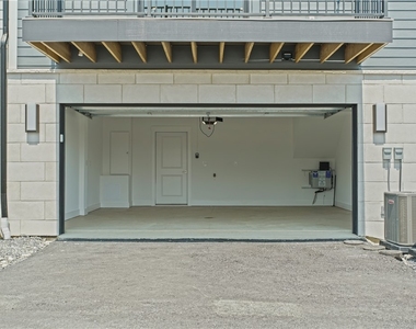 1607 Grandview Avenue - Photo Thumbnail 43